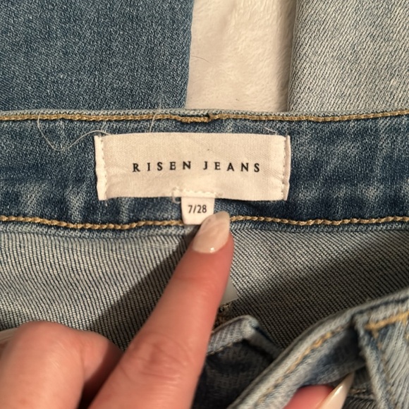 Women’s Risen Jeans, size 7/28 - Picture 3 of 8